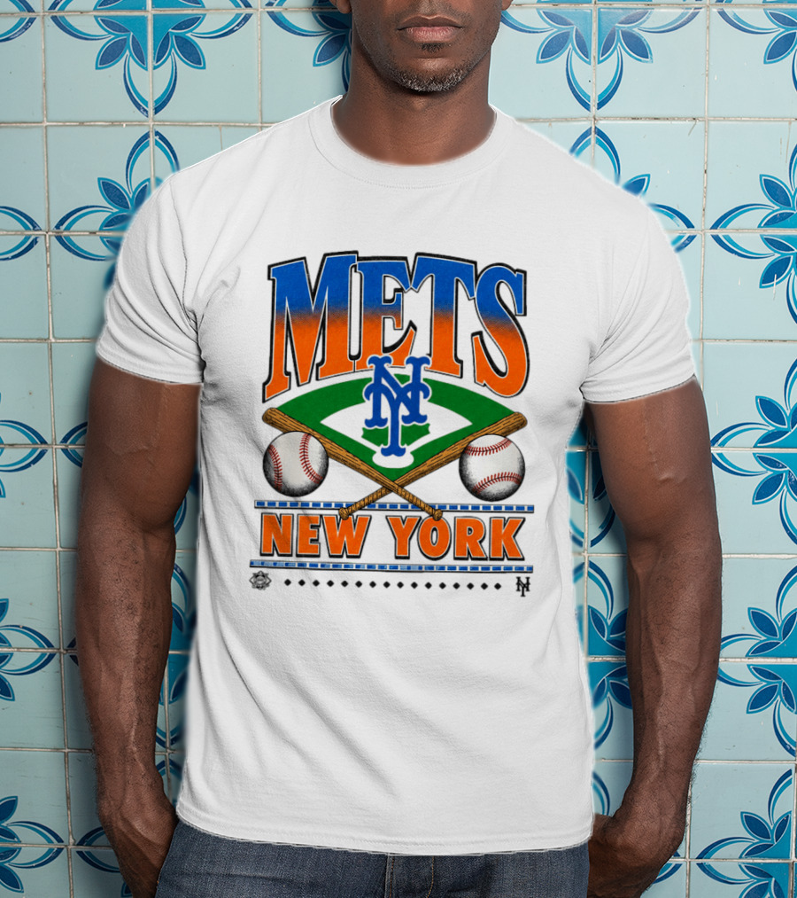 Mets New York Baseball NYC Team Two Bats Two Baseballs Crossed Bat T-Shirt