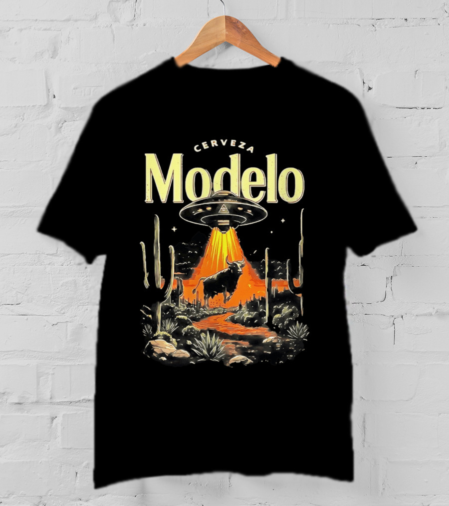 Cerveza Modelo UFO Abduction With Cow And Desert Cactus Scene T-Shirt