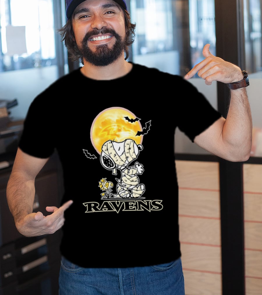Ravens Halloween Snoopy Woodstock Mummy Festive 2026 T-Shirt