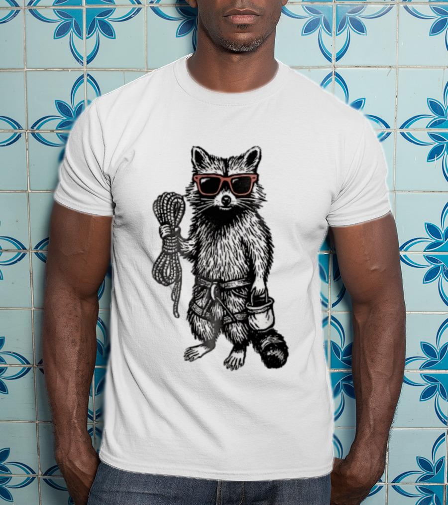 Raccoon Climber Rope Chalk Bag Sunglasses T-Shirt