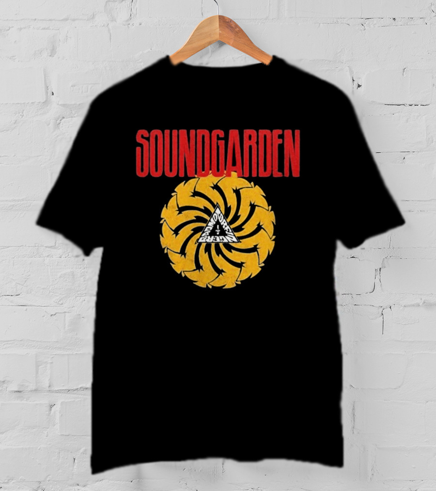 Ben Stiller Focker In Law Greg Focker Soundgarden Spiral Triangular T-Shirt