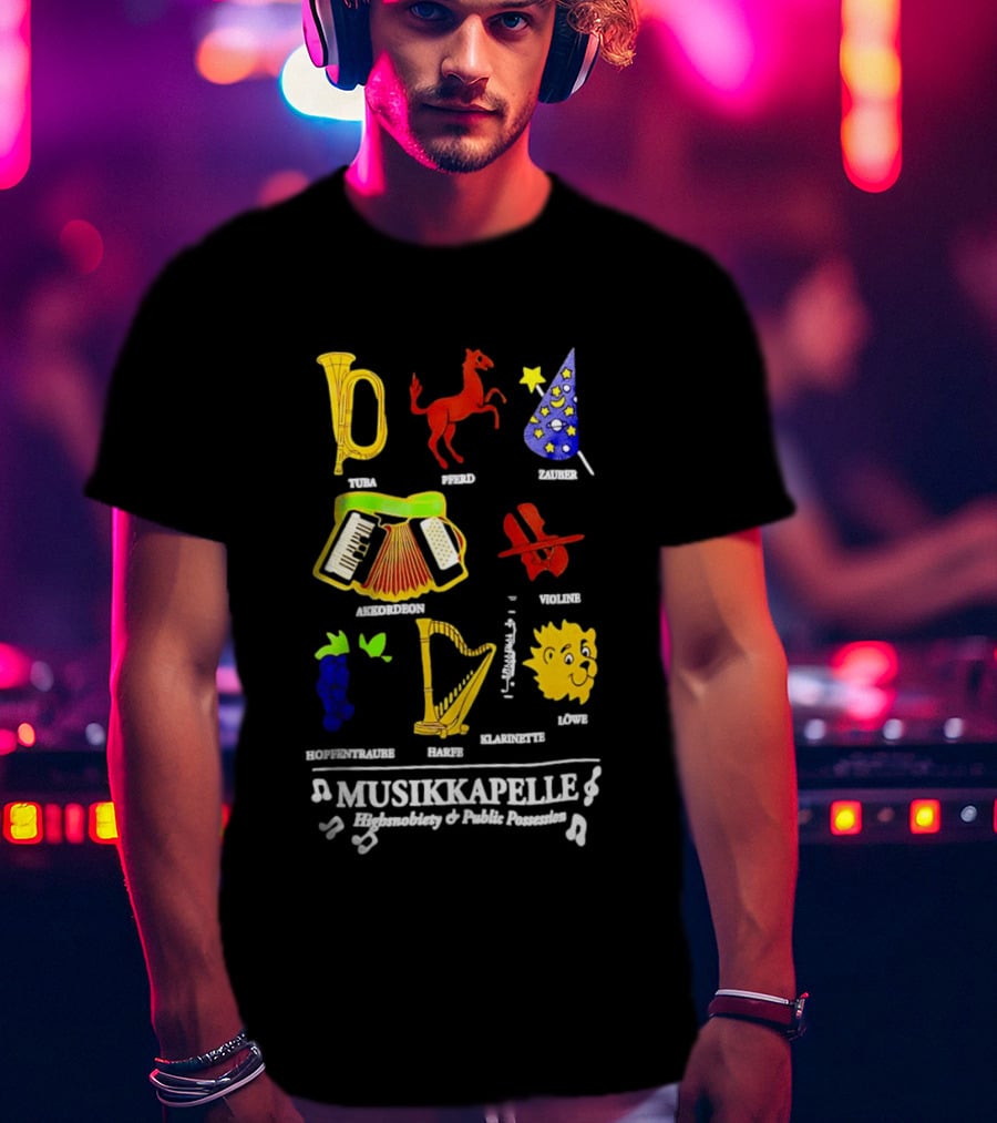 Musikkapelle Highsnobiety And Public Possession Tuba Speed Zauber Akkordeon Wolke Hopfentruabe Harfe Klarinet Löwe T-Shirt