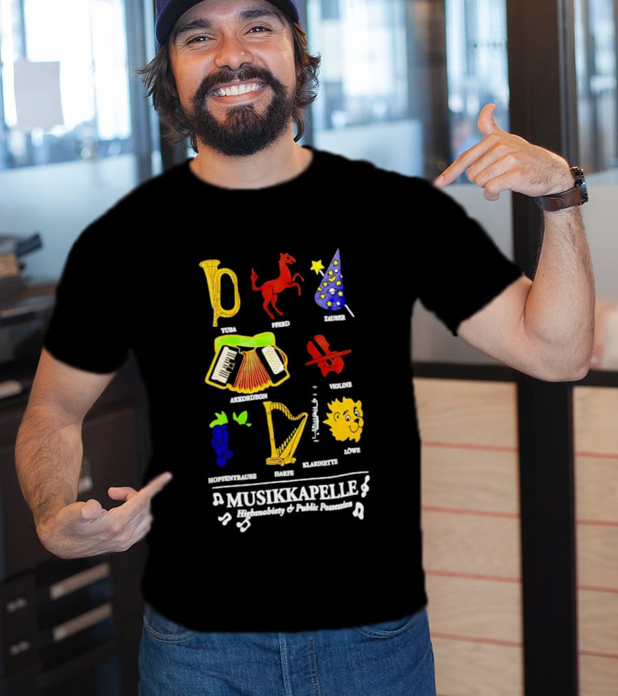 Musikkapelle Highsnobiety And Public Possession Tuba Speed Zauber Akkordeon Wolke Hopfentruabe Harfe Klarinet Löwe T-Shirt