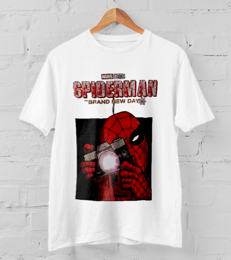 Marvel Studios Spiderman The Brand New Day Masked Hero Camera Flash T-Shirt