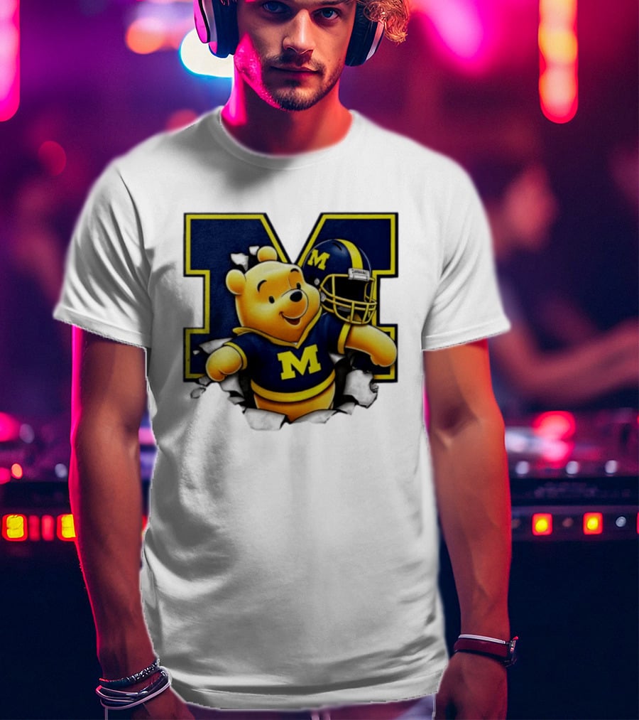 Winnie The Pooh Michigan Wolverines Football M Helmet T-Shirt