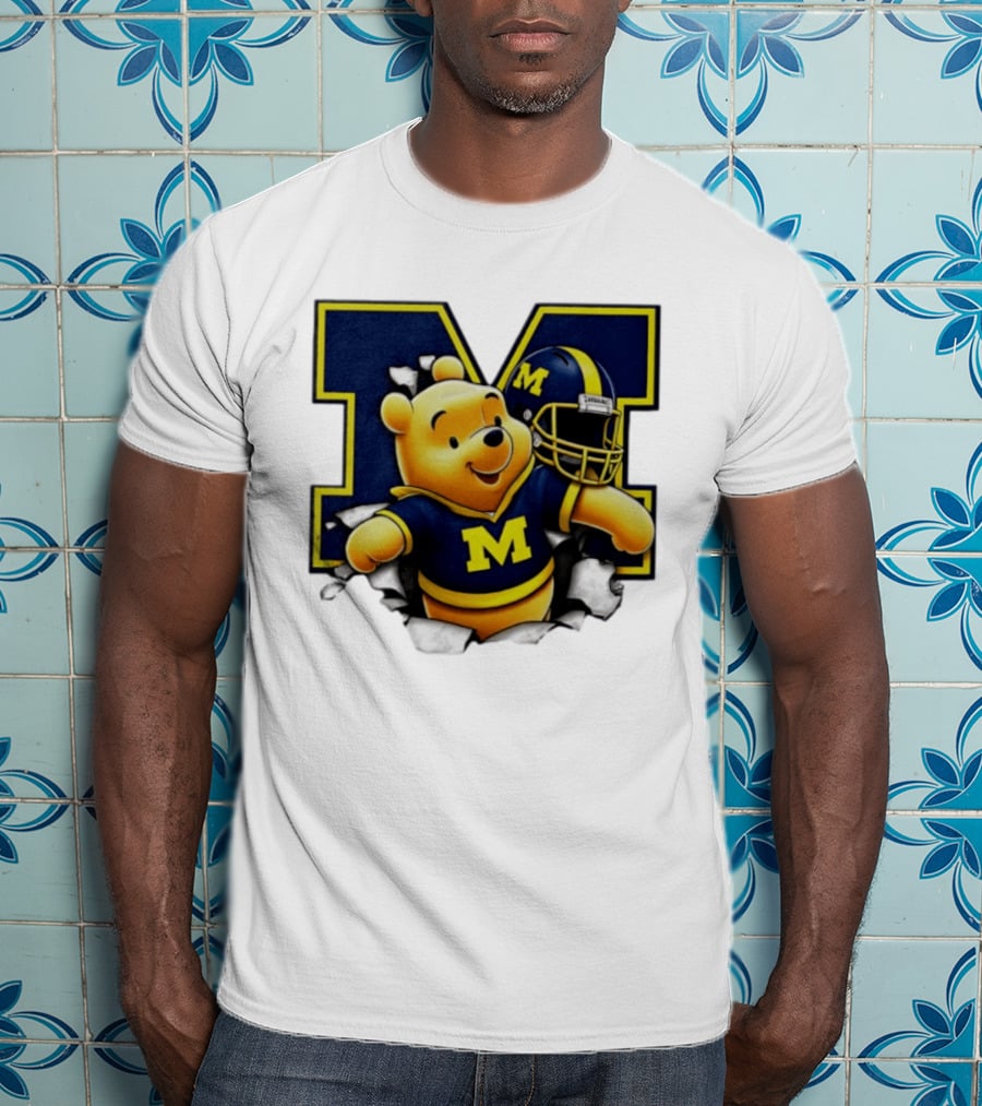 Winnie The Pooh Michigan Wolverines Football M Helmet T-Shirt