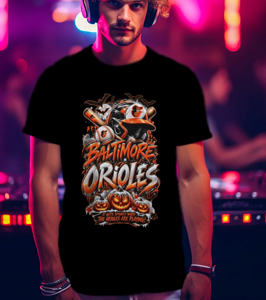 Baltimore Orioles MLB It Gets Spooky When They Are Playing Halloween Pumpkins Baseball T-Shirt