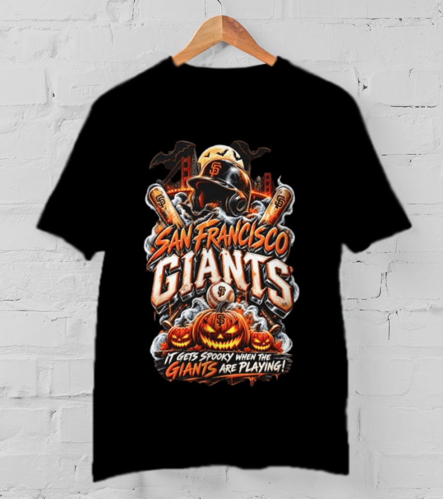 San Francisco Giants It Gets Spooky When The Giants Are Playing Halloween T-Shirt