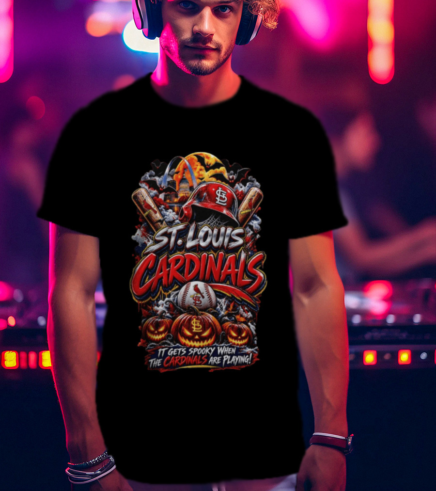 St. Louis Cardinals Halloween Spooky Baseball Theme With Pumpkins And Bats T-Shirt