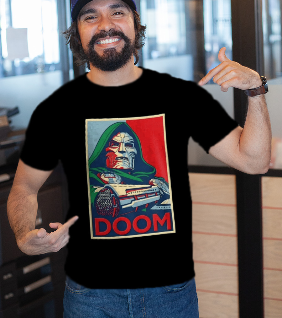 Doom Supervillain Mask Hooded Armored Gauntlets Red Blue T-Shirt