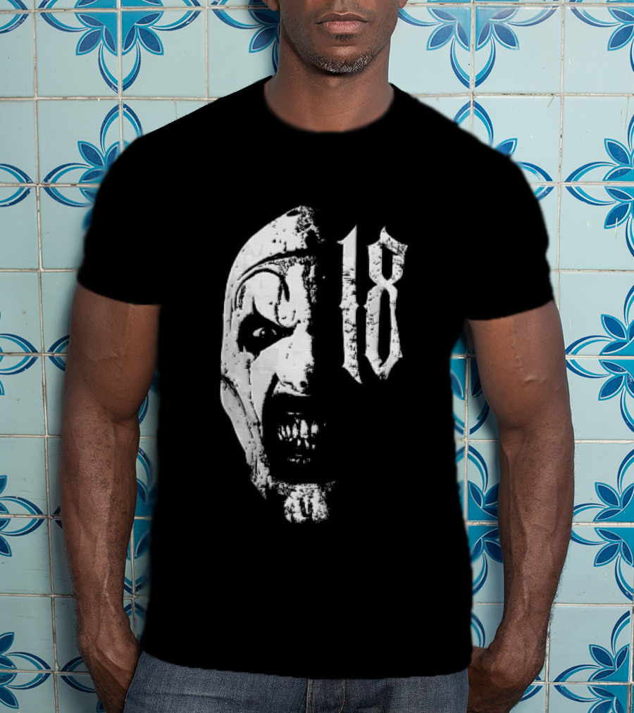 18 Terrifier Clown Distressed Half Face Screaming T-Shirt