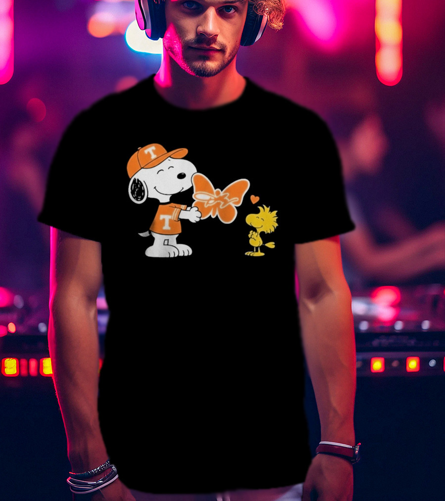 Snoopy Woodstock Tennessee Volunteers Orange Heart Butterfly T-Shirt