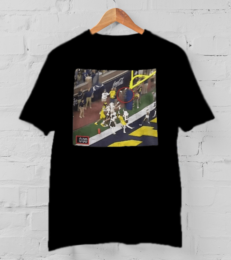 Michigan Wolverines NCAA Football Endzone Goalpost Red Circles 0:00 Photo T-Shirt
