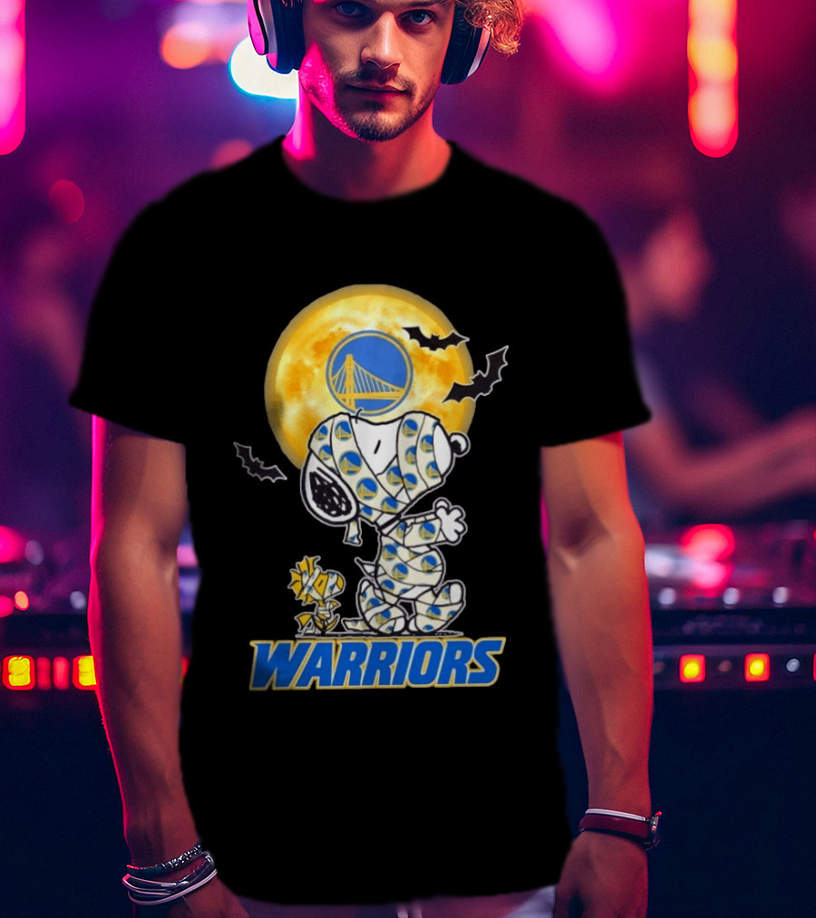 Golden State Warriors Snoopy Woodstock Mummy Halloween Moon Bats T-Shirt