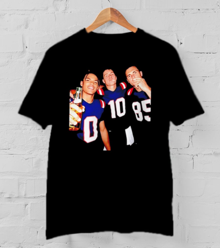 New England Patriots Christian Gonzalez Drake Maye Hunter Henry Cheering With Beer T-Shirt