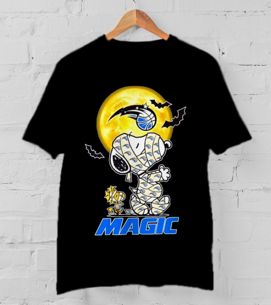 Orlando Magic Snoopy Woodstock Halloween Mummy Cosplay With Moon And Bats T-Shirt