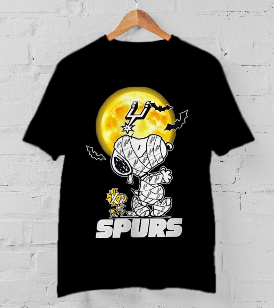 San Antonio Spurs Snoopy Woodstock Halloween Mummy Cosplay T-Shirt
