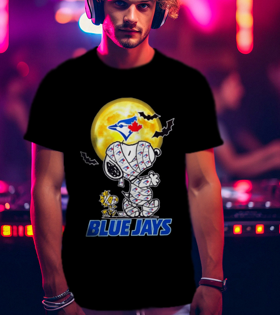 Toronto Blue Jays Halloween Snoopy Woodstock Mummy Cosplay Full Moon Bats T-Shirt