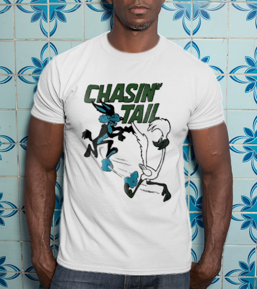 Chasin' Tail Looney Tunes Cartoon Bugs Bunny And Bull T-Shirt