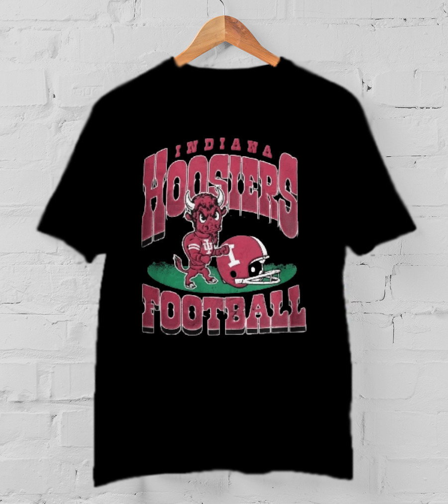 Indiana Hoosiers Football Distressed Cartoon Bull Helmet T-Shirt