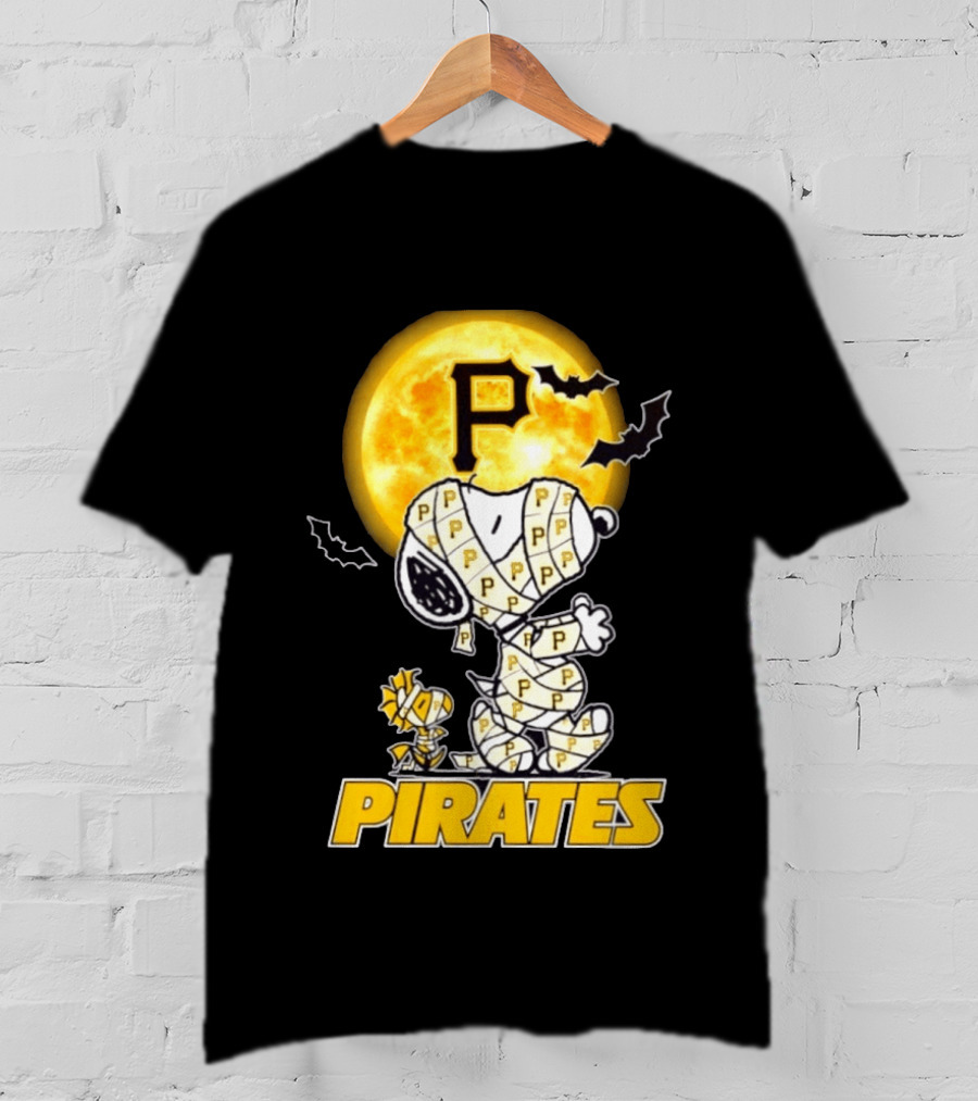 Pittsburgh Pirates Snoopy Woodstock Mummy Halloween Moon Bats T-Shirt