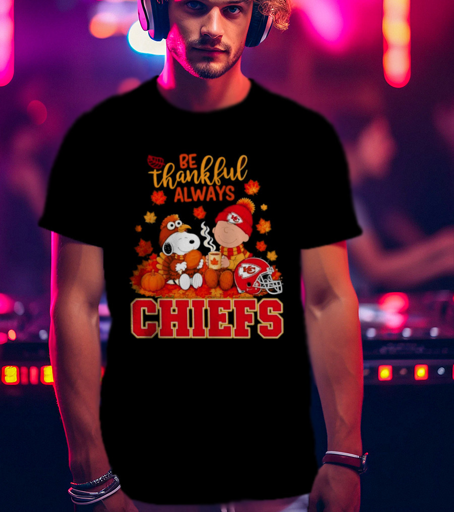 Be Thankful Always Snoopy Charlie Brown Chiefs Fall Leaves T-Shirt