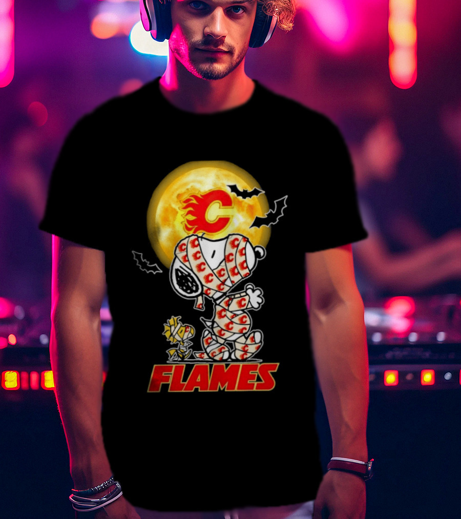 Flames Halloween Snoopy Woodstock Mummy Cosplay Calgary C Bat Moon T-Shirt