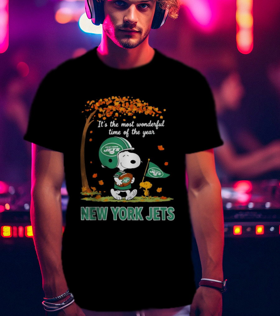 It's The Most Wonderful Time Of The Year Snoopy And Woodstock New York Jets Celebration T-Shirt