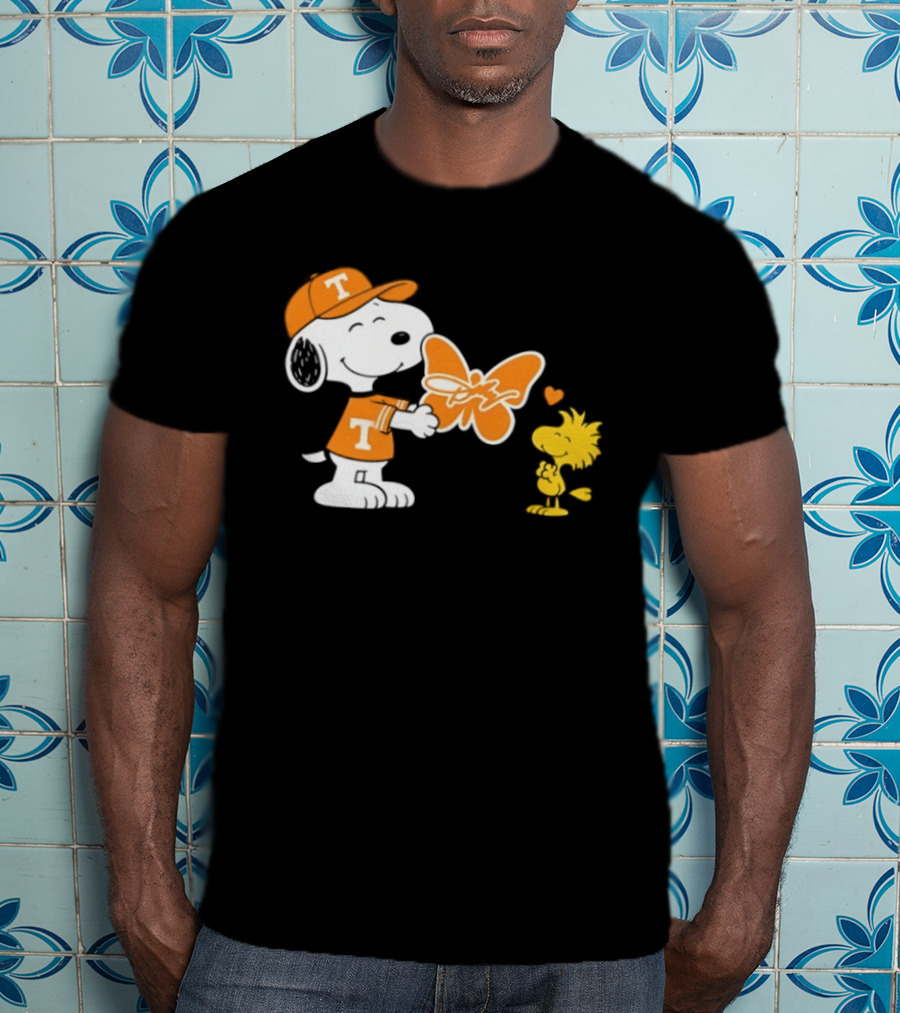 Snoopy Tennessee Volunteers Dolly Parton Woodstock Butterfly T-Shirt