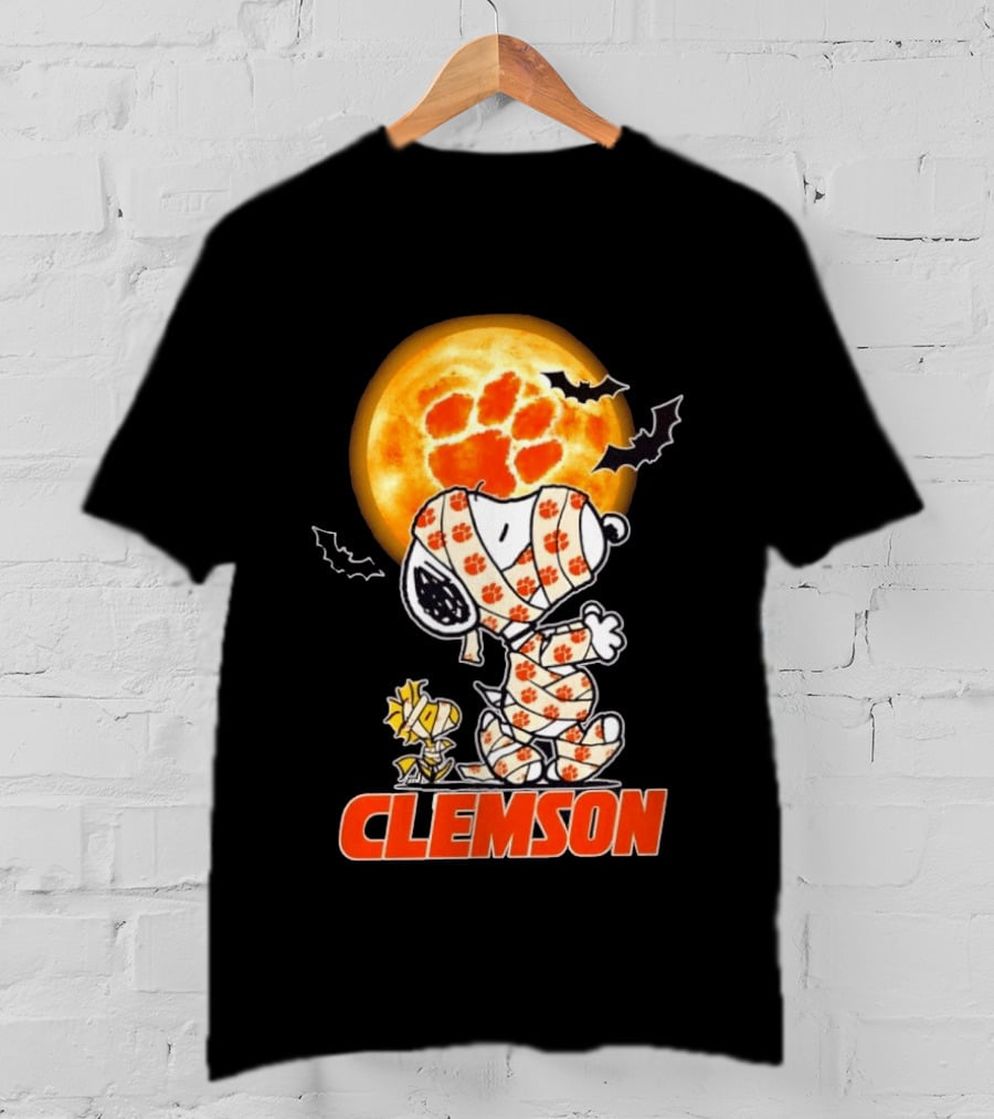 Clemson Tigers Snoopy Woodstock Mummy Halloween Moon Bats T-Shirt