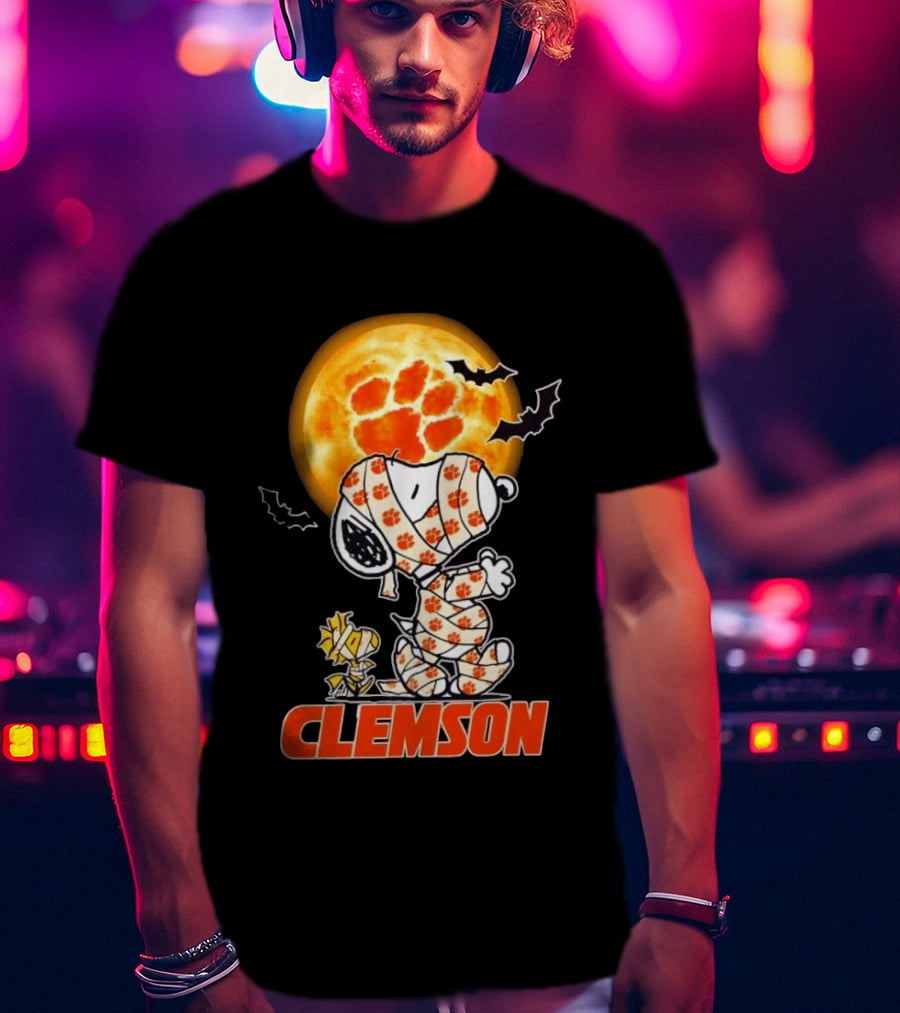 Clemson Tigers Snoopy Woodstock Mummy Halloween Moon Bats T-Shirt