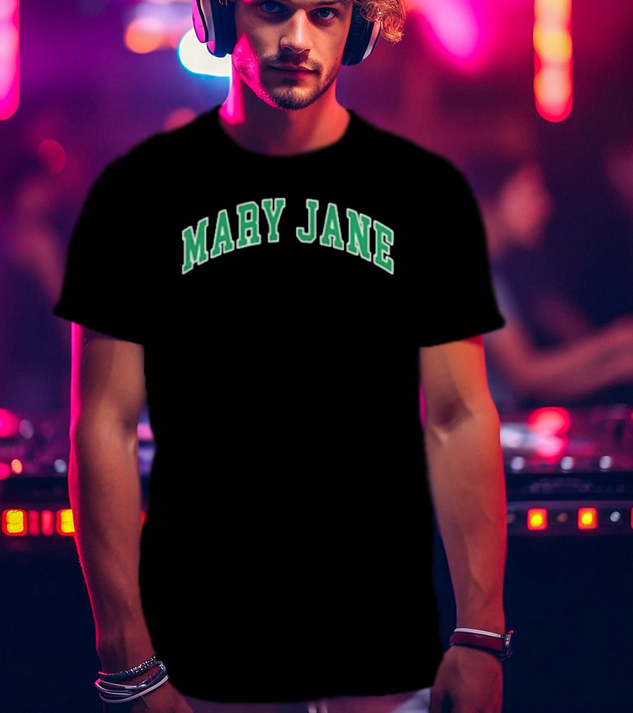 Dave Season 3 Gata Mary Jane Green Arch T-Shirt