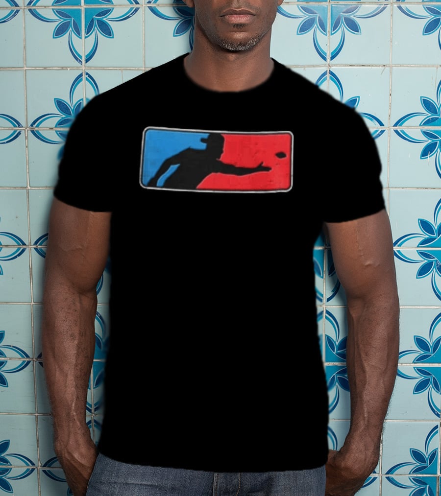Distressed Red Blue Disc Golf Throwing Silhouette Sports Ultimate T-Shirt