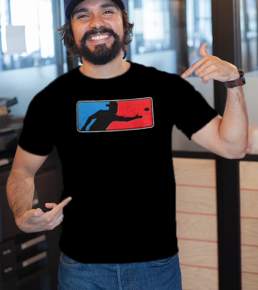 Distressed Red Blue Disc Golf Throwing Silhouette Sports Ultimate T-Shirt