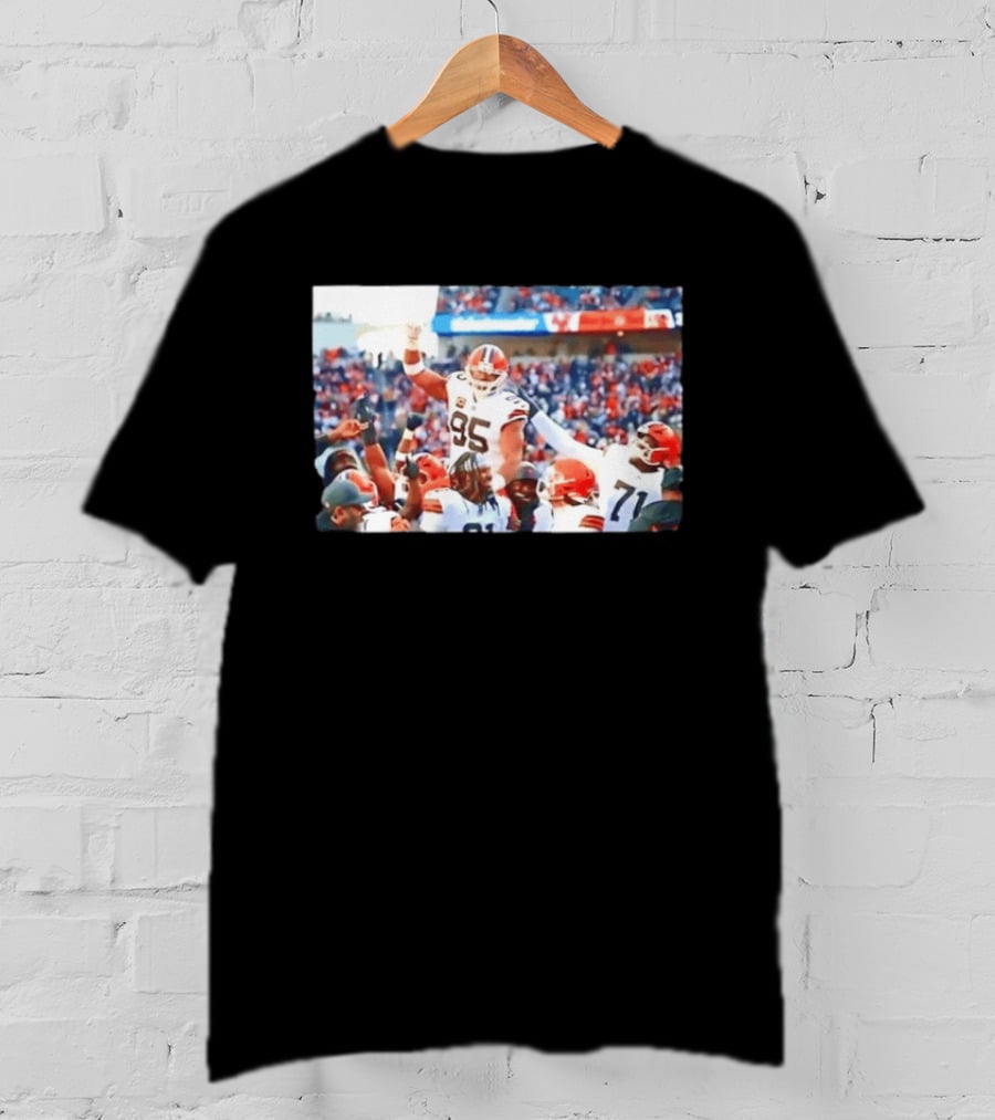 Cleveland Browns Myles Garrett Sacks Record Celebration NFL Football Triumph T-Shirt