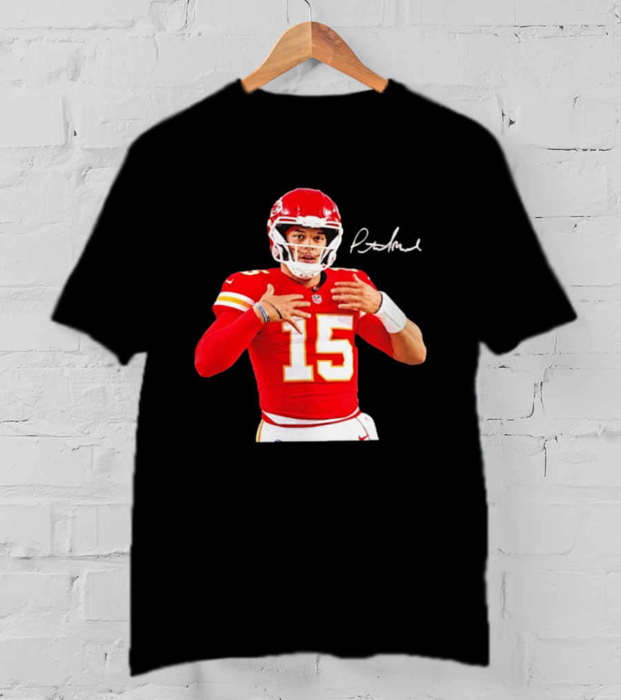 Patrick Mahomes Kansas City Chiefs Number 15 Autograph NFL Quarterback T-Shirt