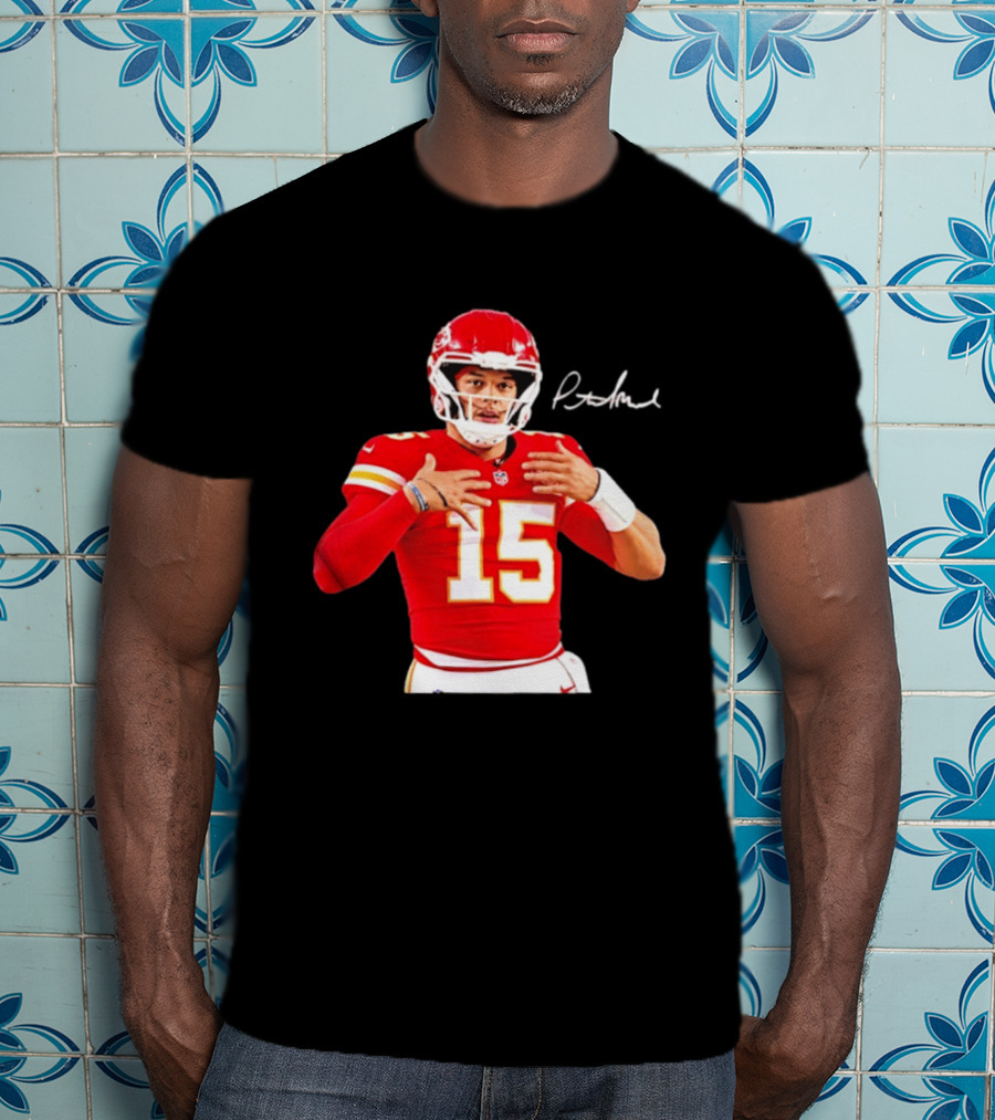 Patrick Mahomes Kansas City Chiefs Number 15 Autograph NFL Quarterback T-Shirt