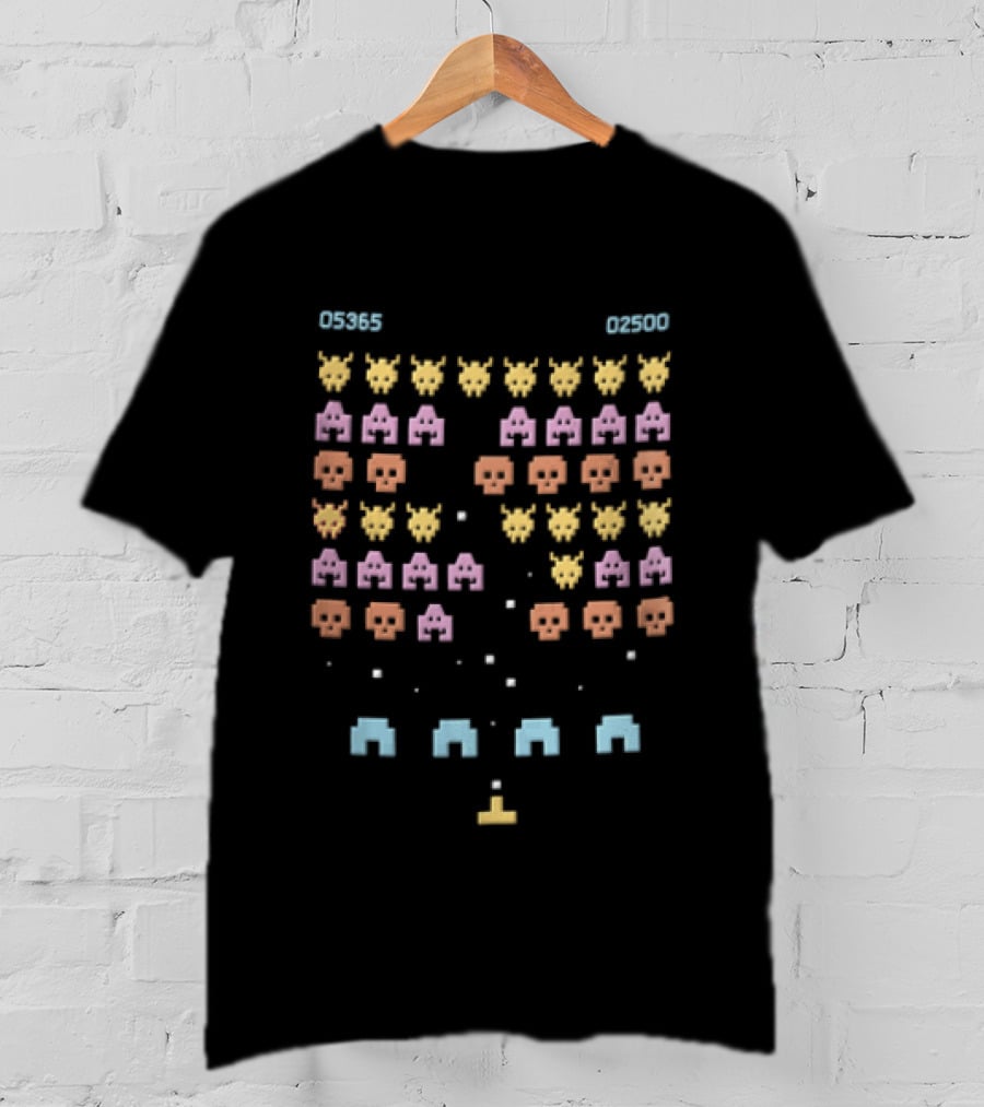 05365 02500 Pixel Space Invaders Arcade Shooter Game Screen Retro Nostalgia T-Shirt