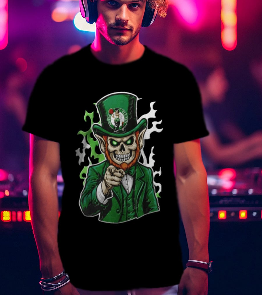 Boston Celtics Skull Leprechaun Pointing Distressed Flag Basketball Fan T-Shirt