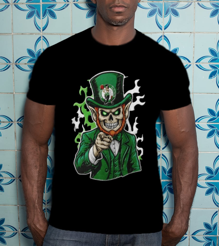 Boston Celtics Skull Leprechaun Pointing Distressed Flag Basketball Fan T-Shirt