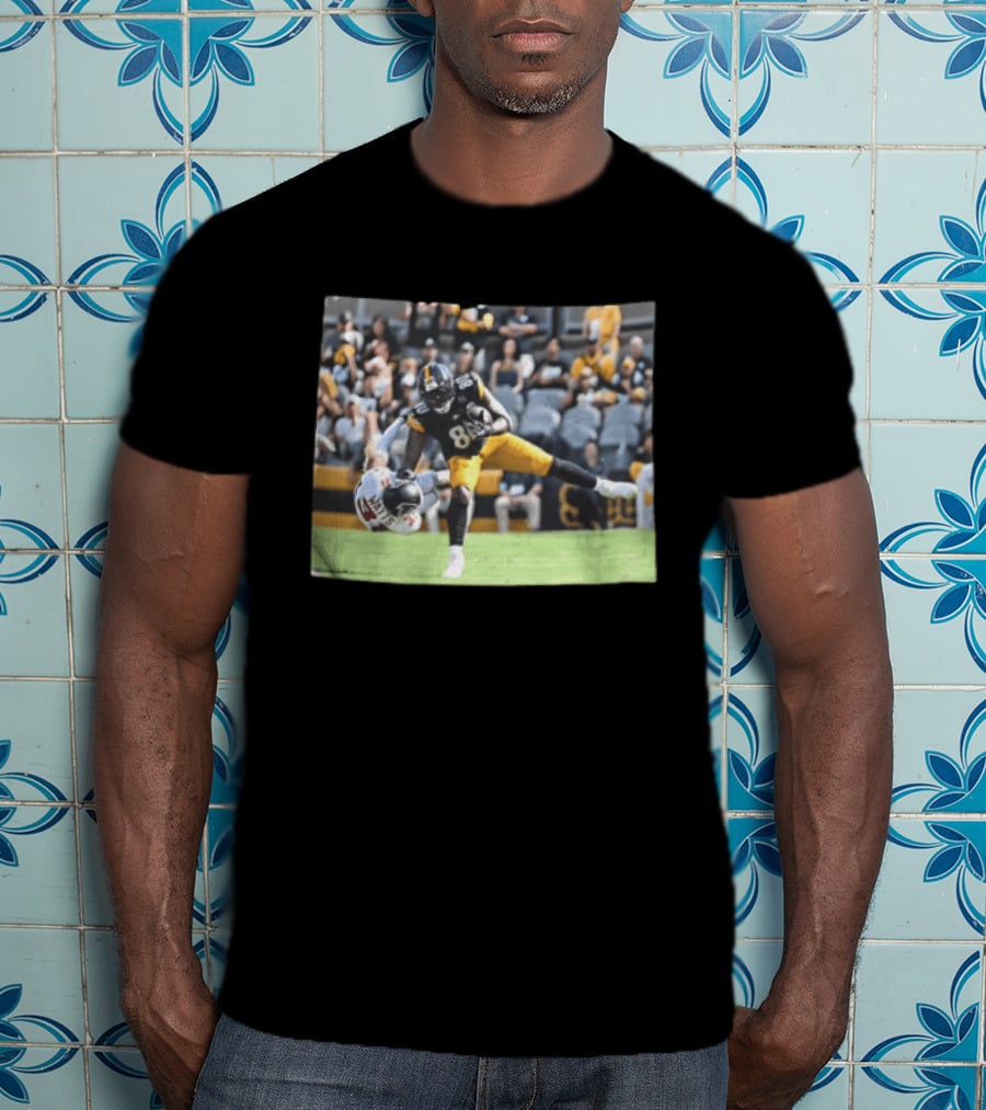 Pittsburgh Steelers Football Player Hurdling Defender Action Photo T-Shirt