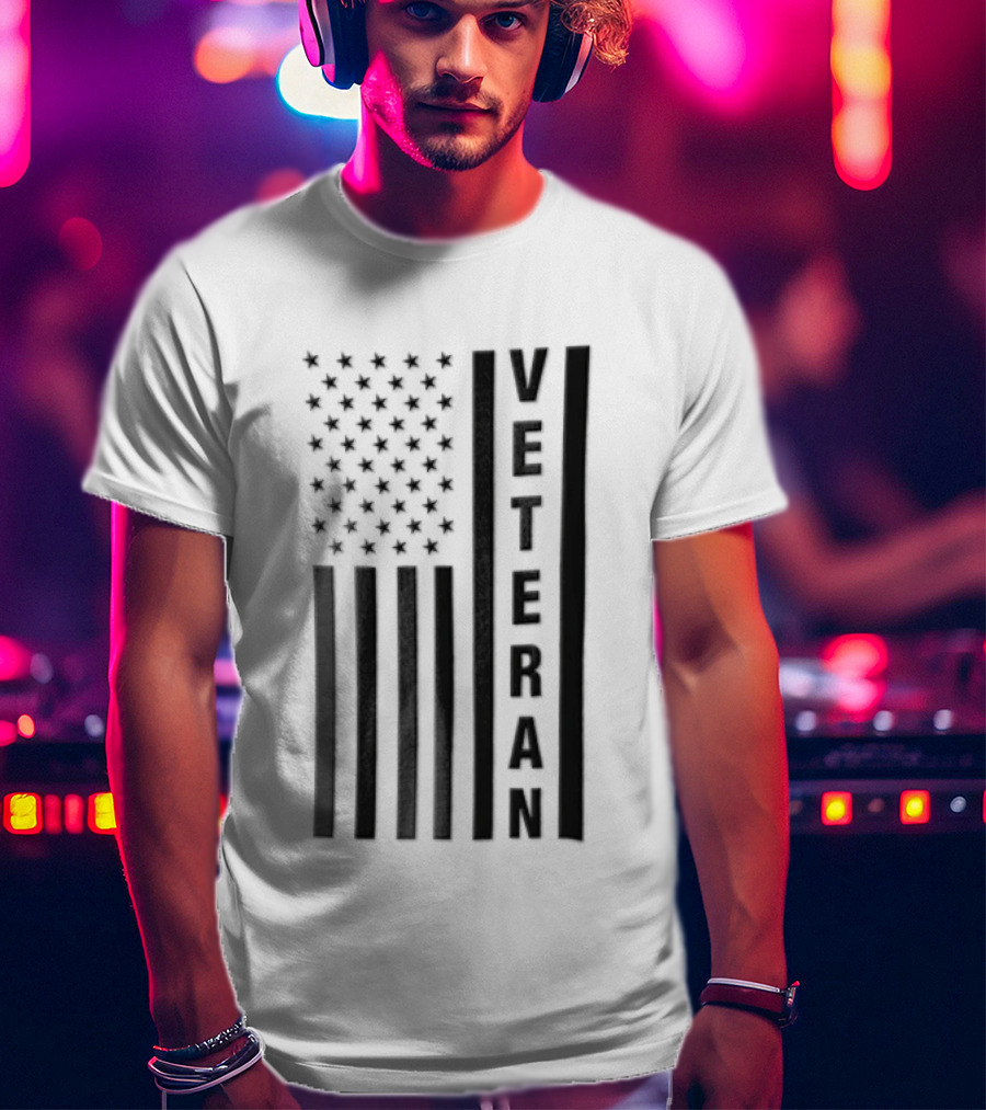 Veteran Vertical Monochrome US Flag Black Stars Stripes T-Shirt