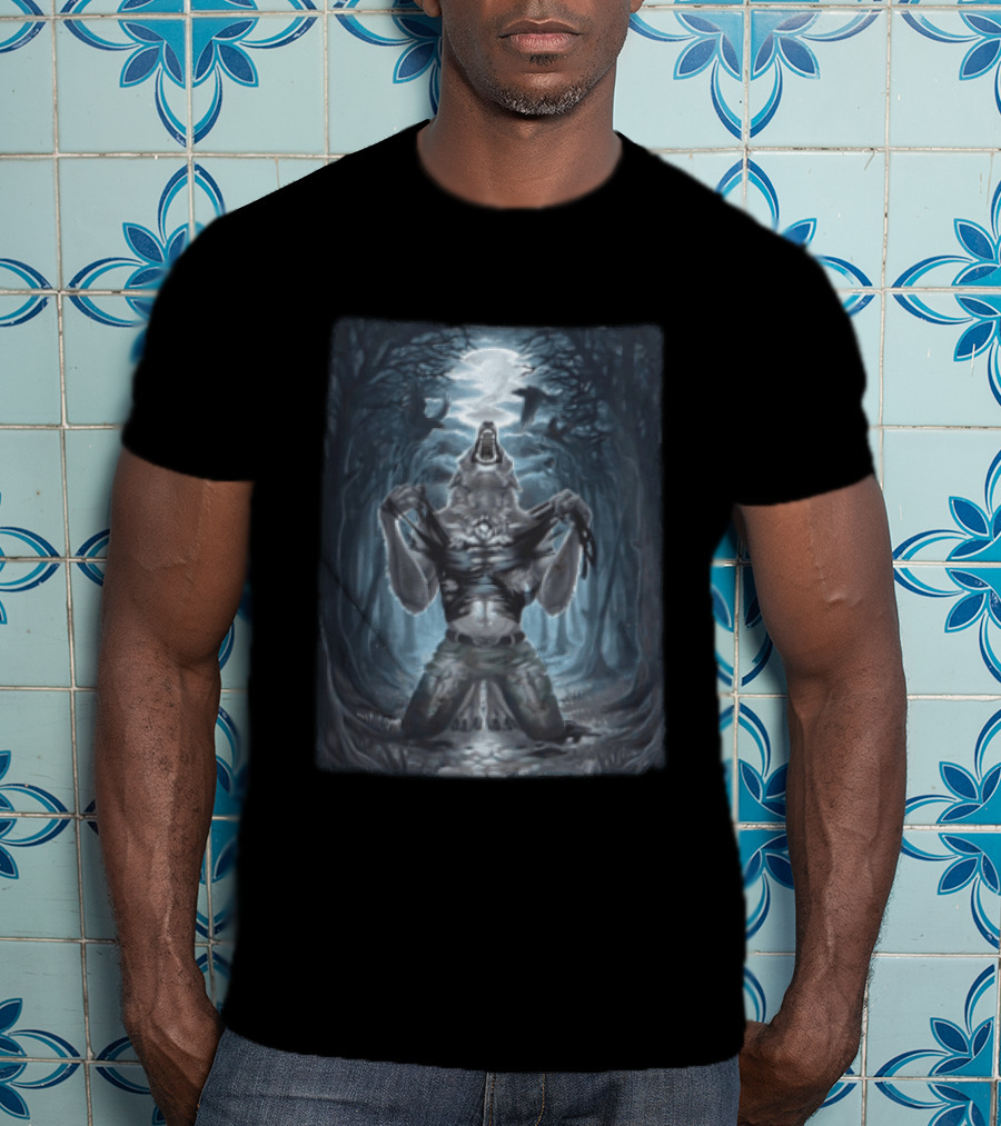 Howling Werewolf Under Full Moon In Dark Forest With Ravens T-Shirt