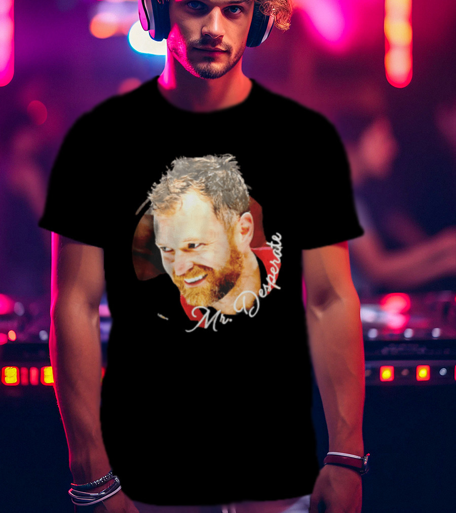 Mr Desperate Smiling Bearded Man Circular Photo T-Shirt