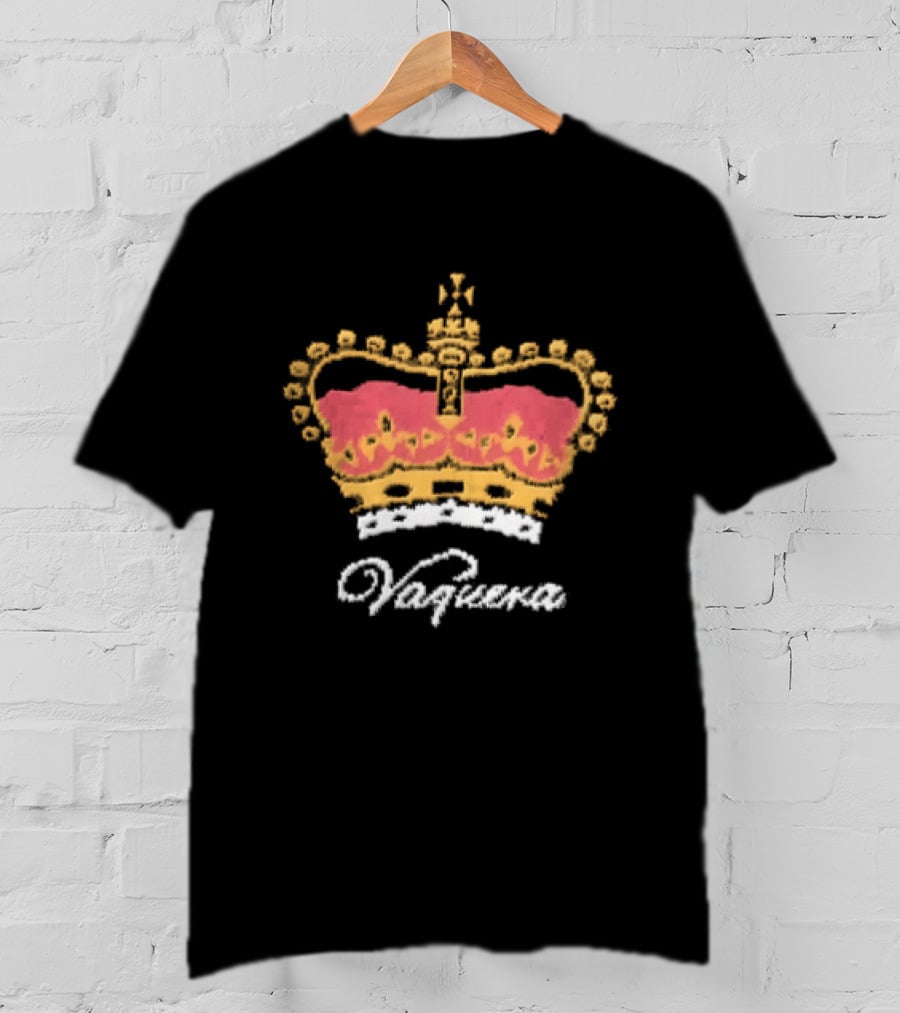 Vaquera Script British Royal Crown Red Gold White Knit T-Shirt