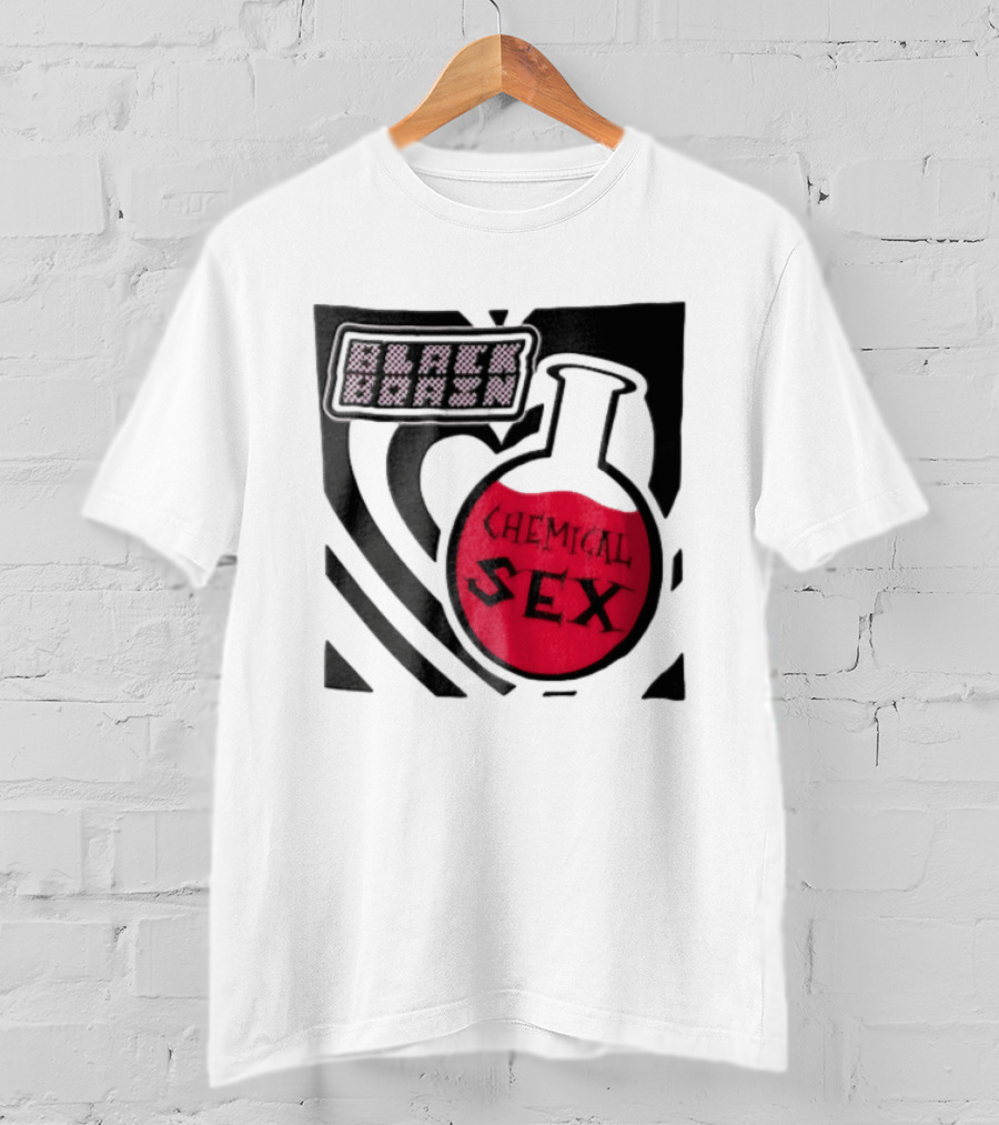 Black Brain Chemical Sex Halftone Heart Flask T-Shirt