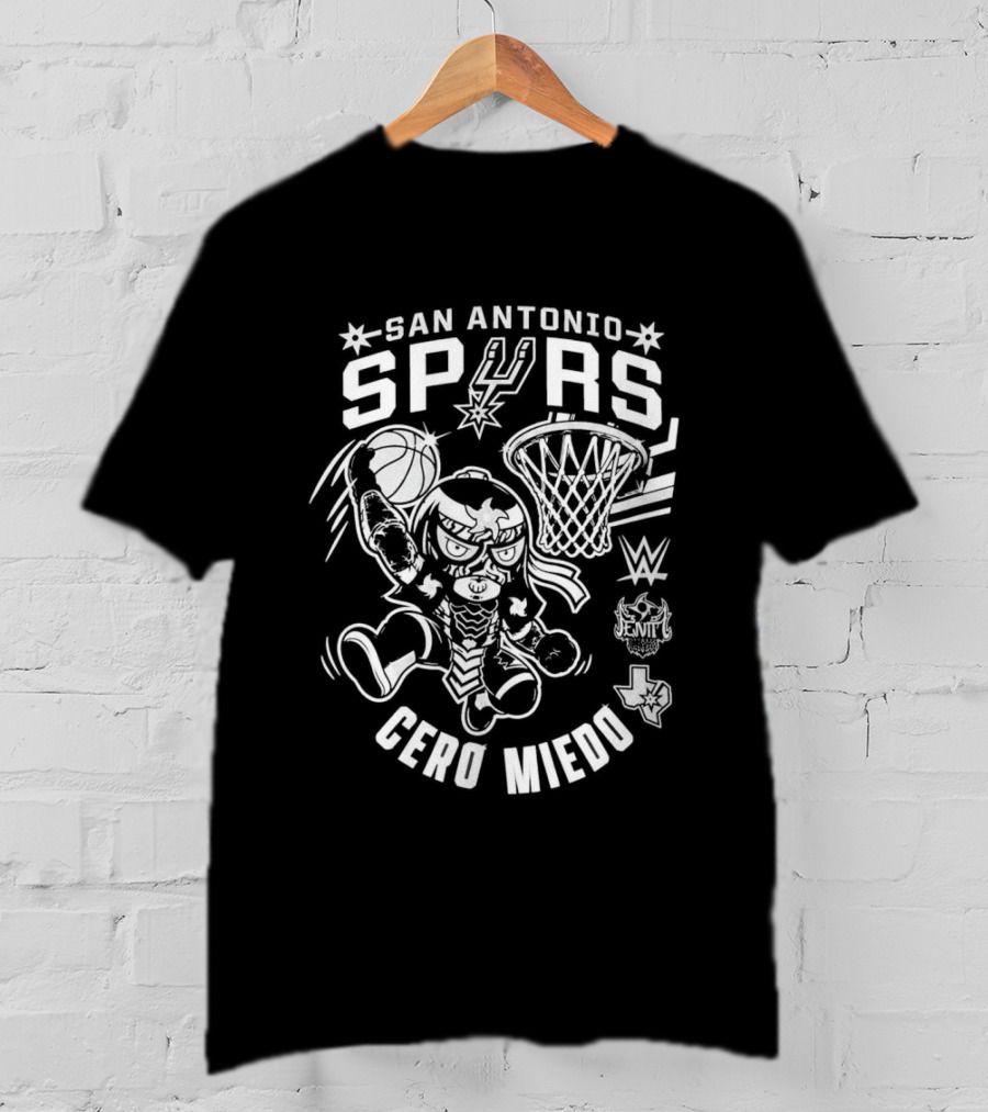 San Antonio Spurs Cero Miedo WWE Basketball 2026 Penta T-Shirt