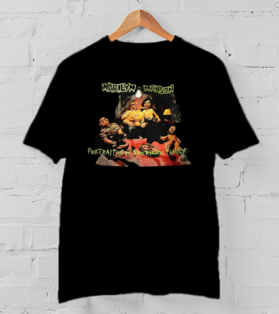 Marilyn Manson Portrait Of An American Family Dolls Living Room Scene T-Shirt