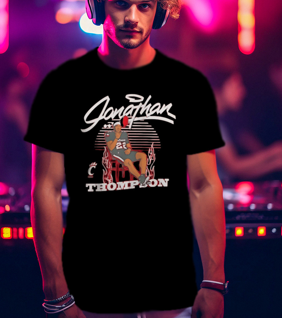 Jonathan Thompson Cincinnati Bearcats Football Player 22 Casual T-Shirt