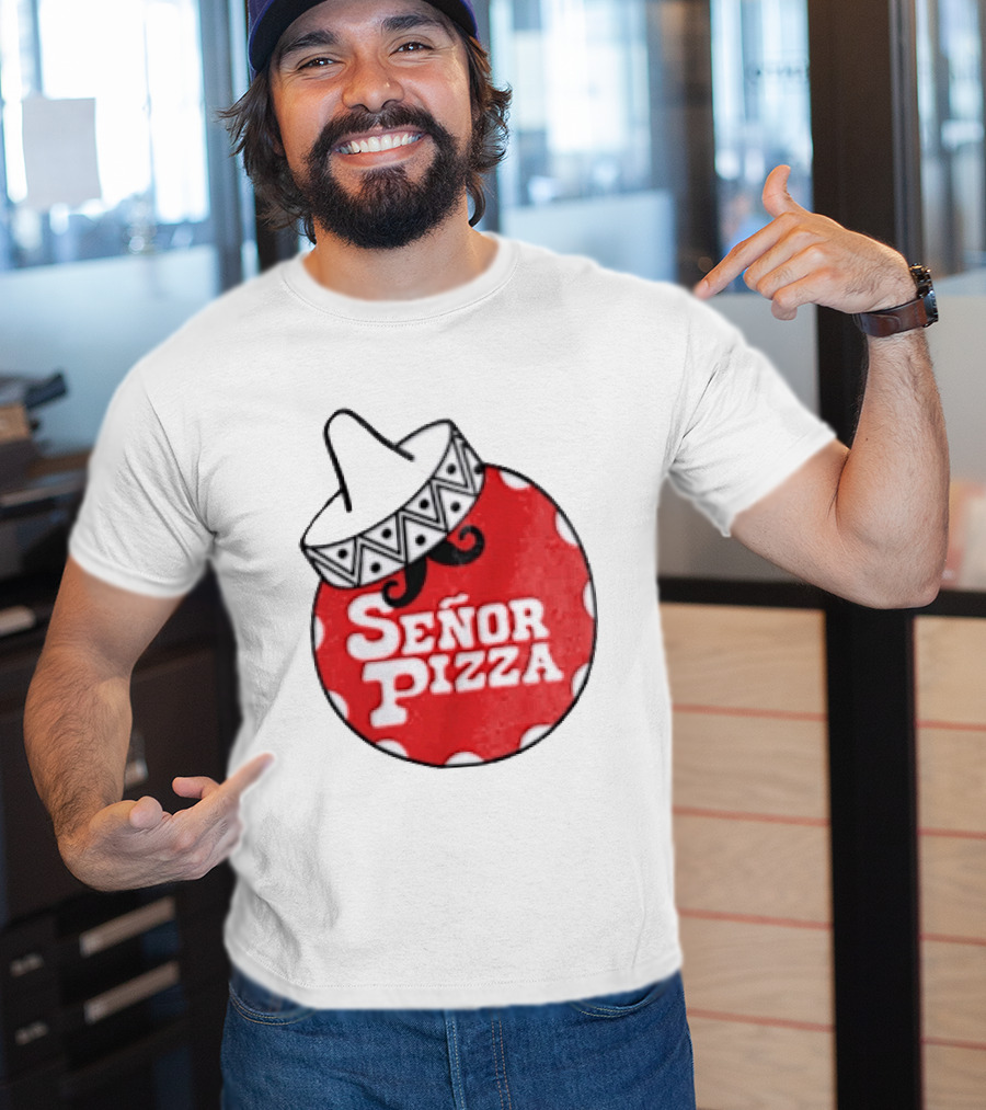 Señor Pizza Red Apron With Mustache And Patterned Collar T-Shirt
